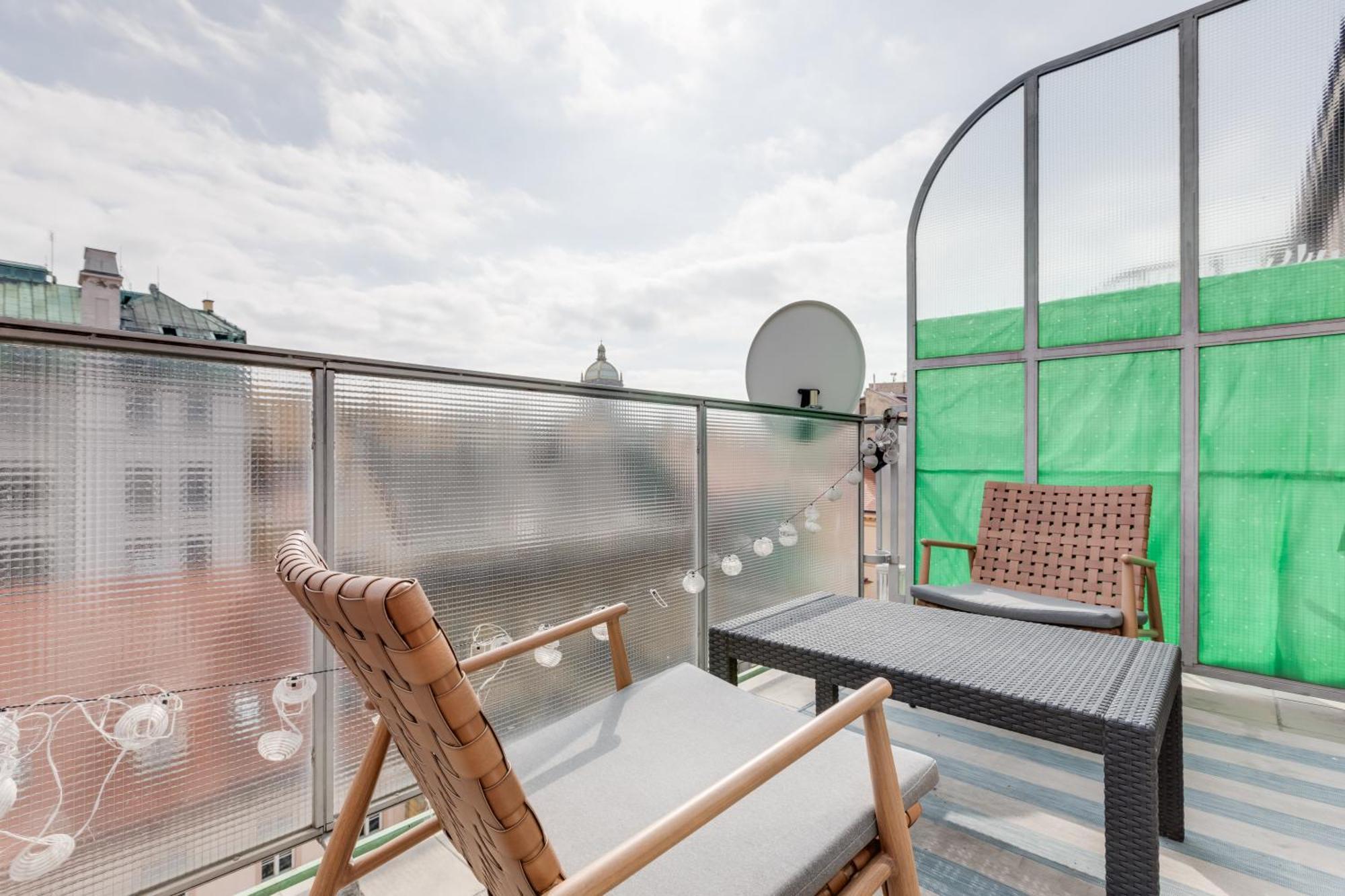 Jt'S Apartments Opletalova Str. ปราก ภายนอก รูปภาพ