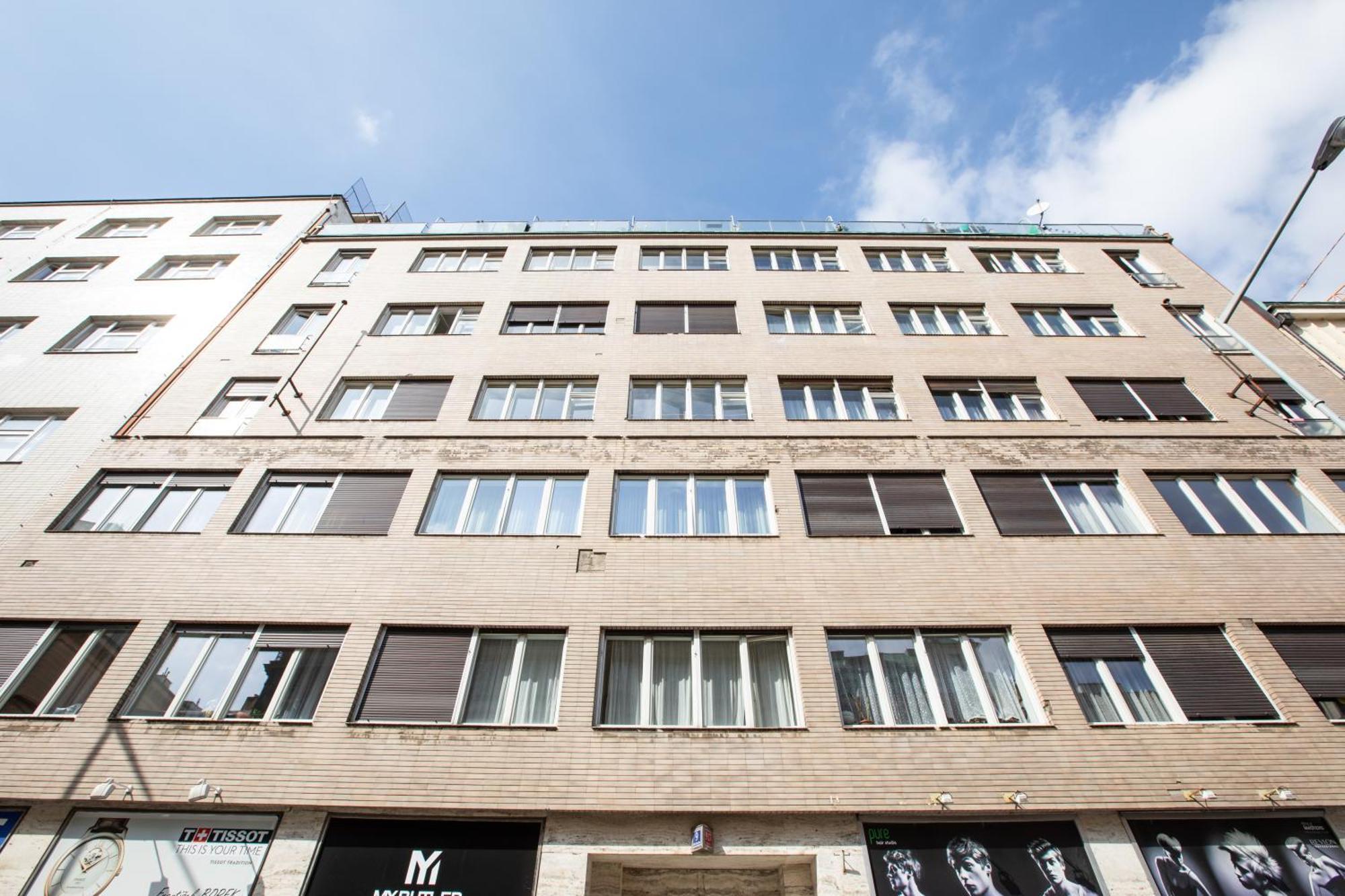 Jt'S Apartments Opletalova Str. ปราก ภายนอก รูปภาพ